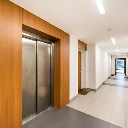 アパート Navy Blue By Bookinghost ワルシャワ