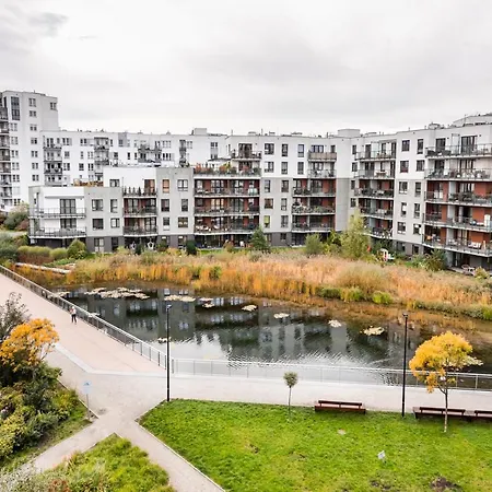 Appartement Navy Blue By Bookinghost *