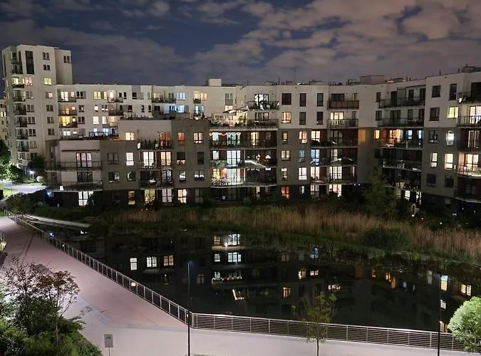 Navy Blue By Bookinghost Varsó