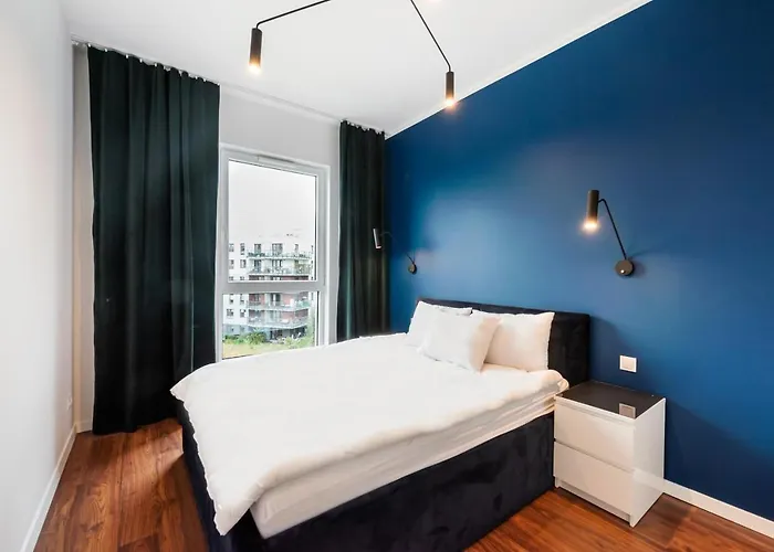 Navy Blue By Bookinghost *