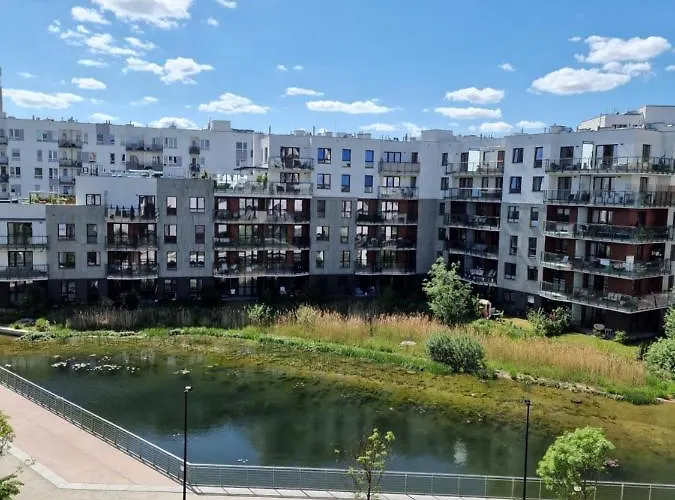 Navy Blue By Bookinghost 바르샤바